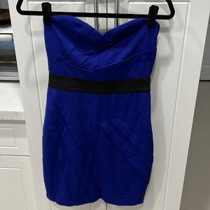 Guess woman’s size medium navy blue and black strapless dress